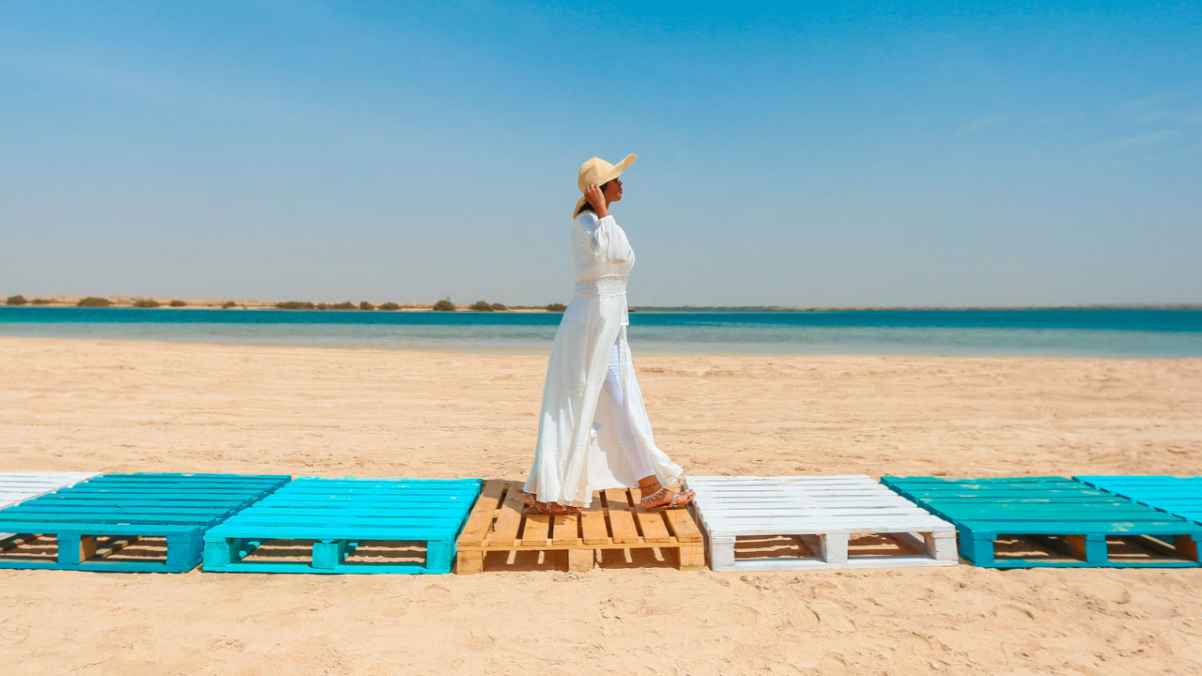شاطئ في السعودية على غير المعتاد | رؤيا